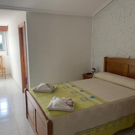Hostal Sequeiros Сан-Сиприан-де-Виньяс Экстерьер фото