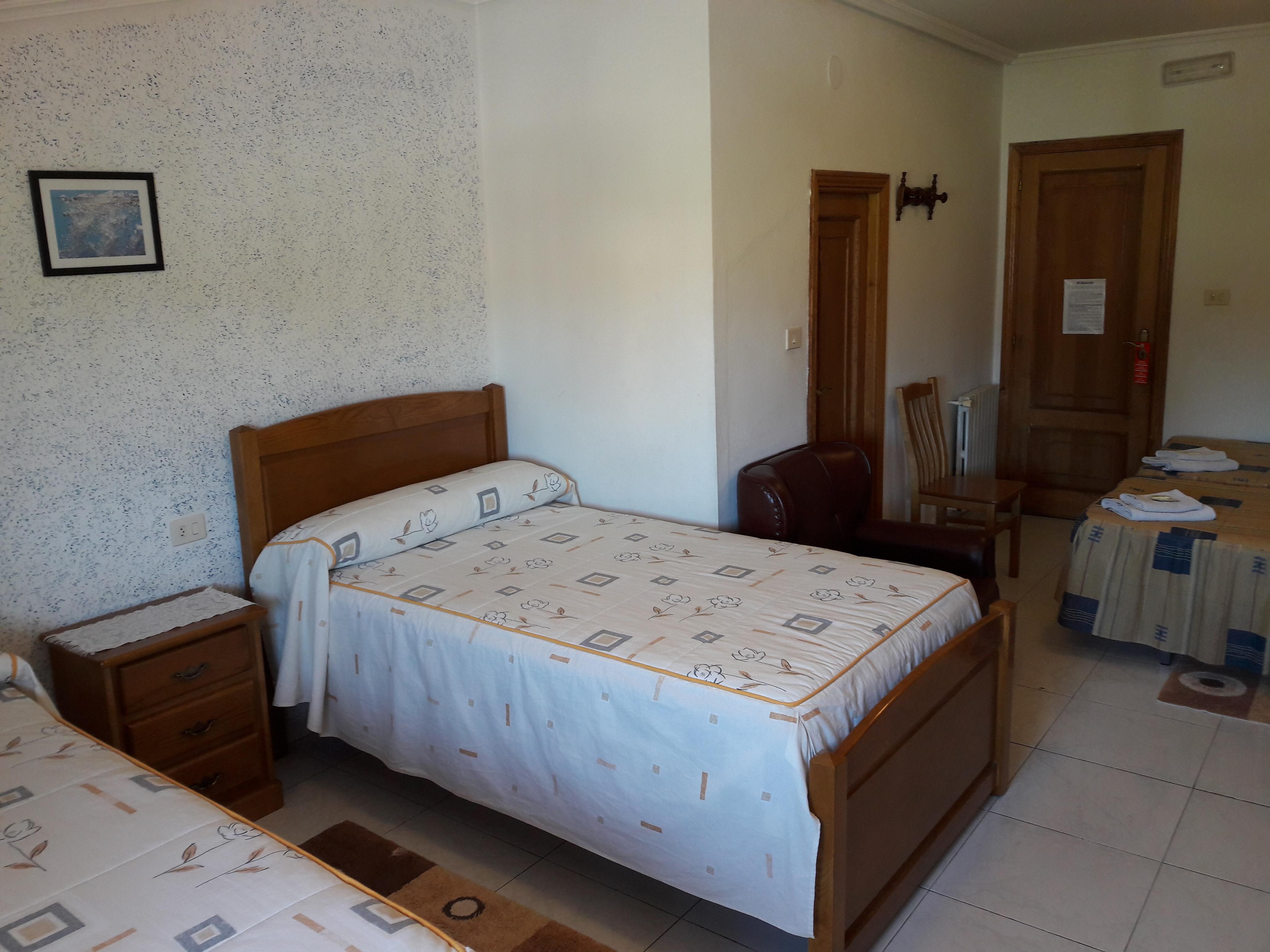 Hostal Sequeiros Сан-Сиприан-де-Виньяс Экстерьер фото