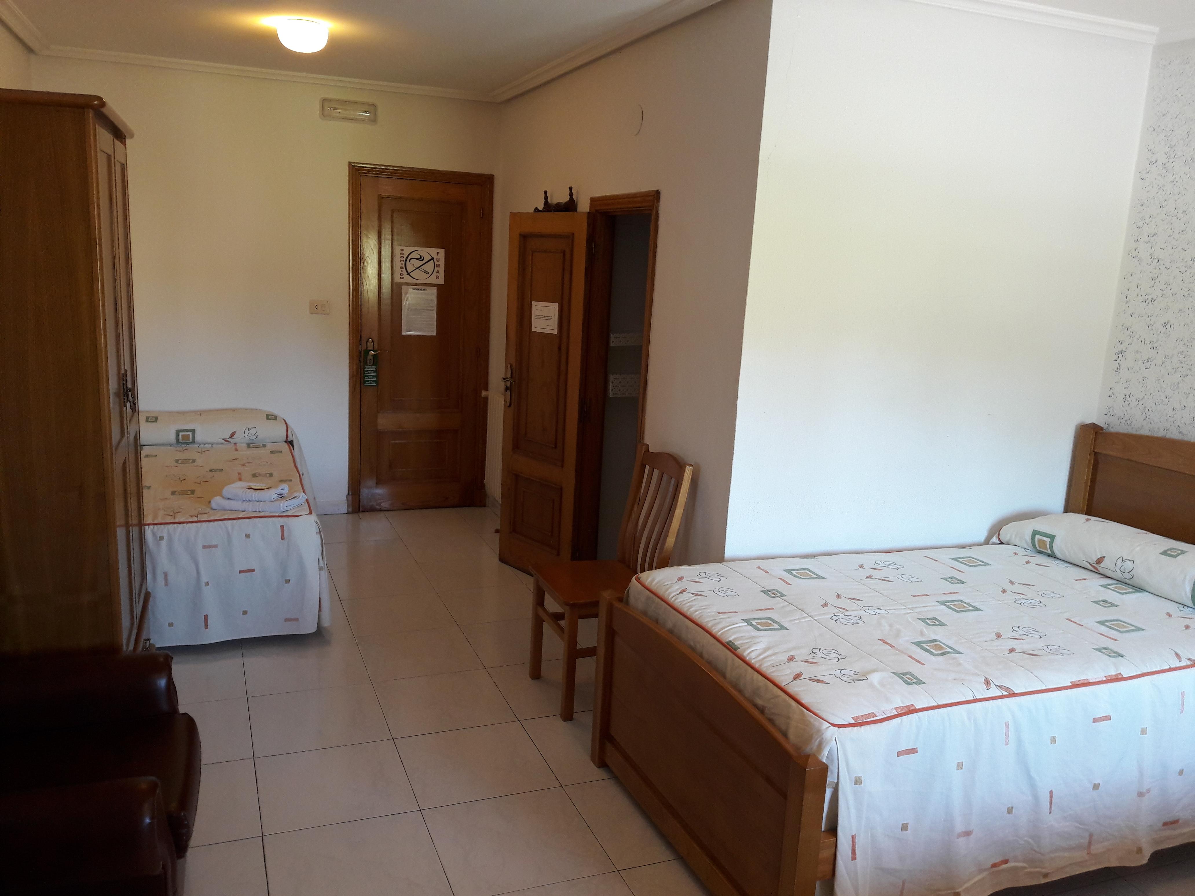 Hostal Sequeiros Сан-Сиприан-де-Виньяс Экстерьер фото