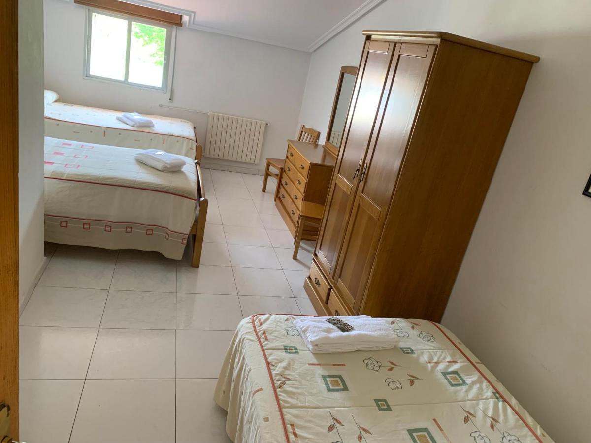 Hostal Sequeiros Сан-Сиприан-де-Виньяс Экстерьер фото