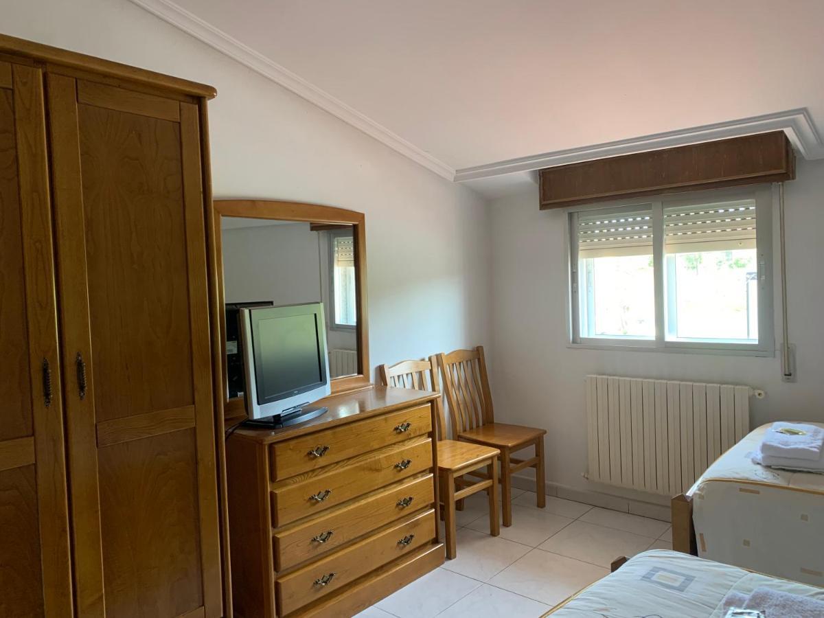 Hostal Sequeiros Сан-Сиприан-де-Виньяс Экстерьер фото