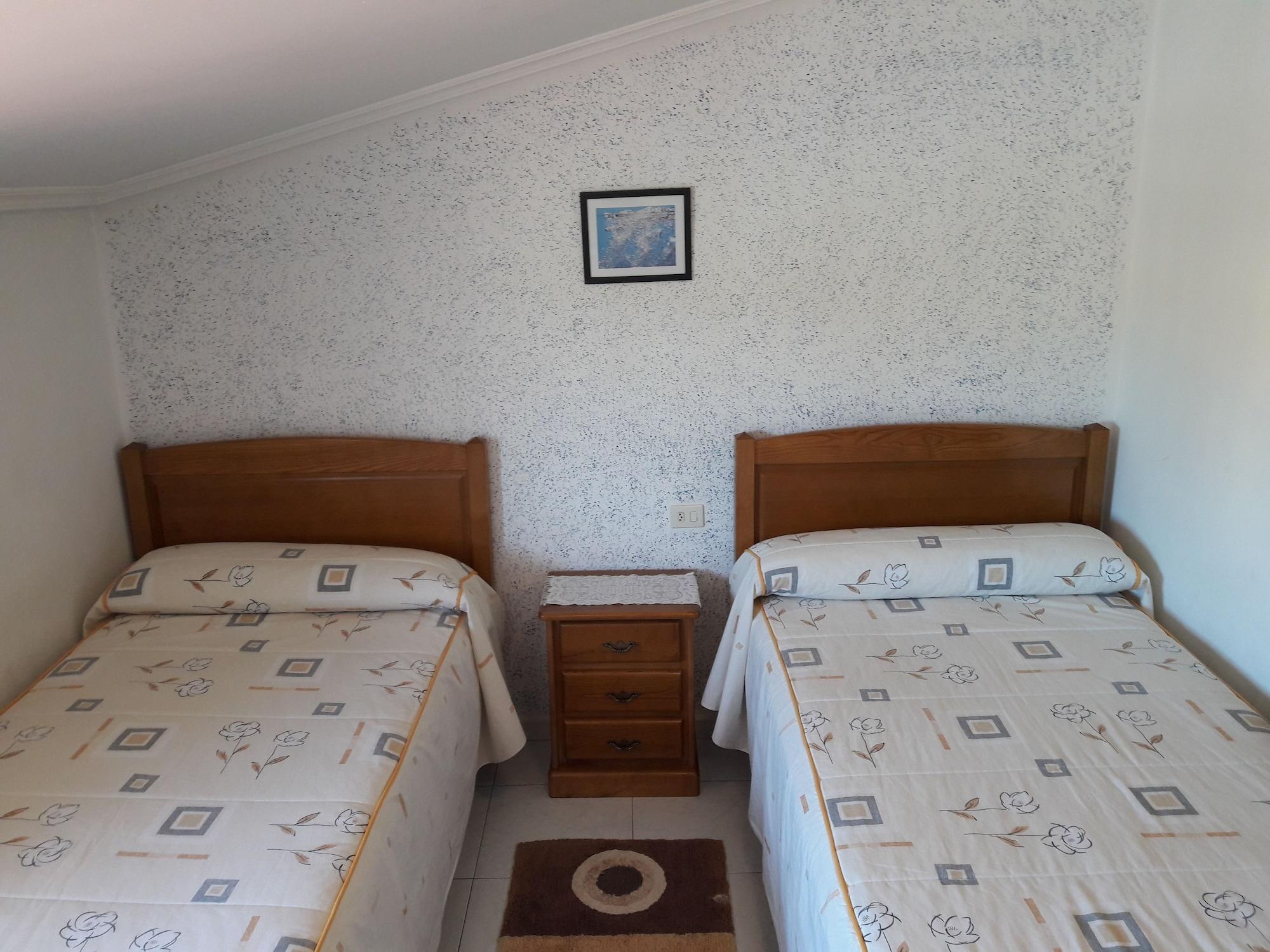 Hostal Sequeiros Сан-Сиприан-де-Виньяс Экстерьер фото