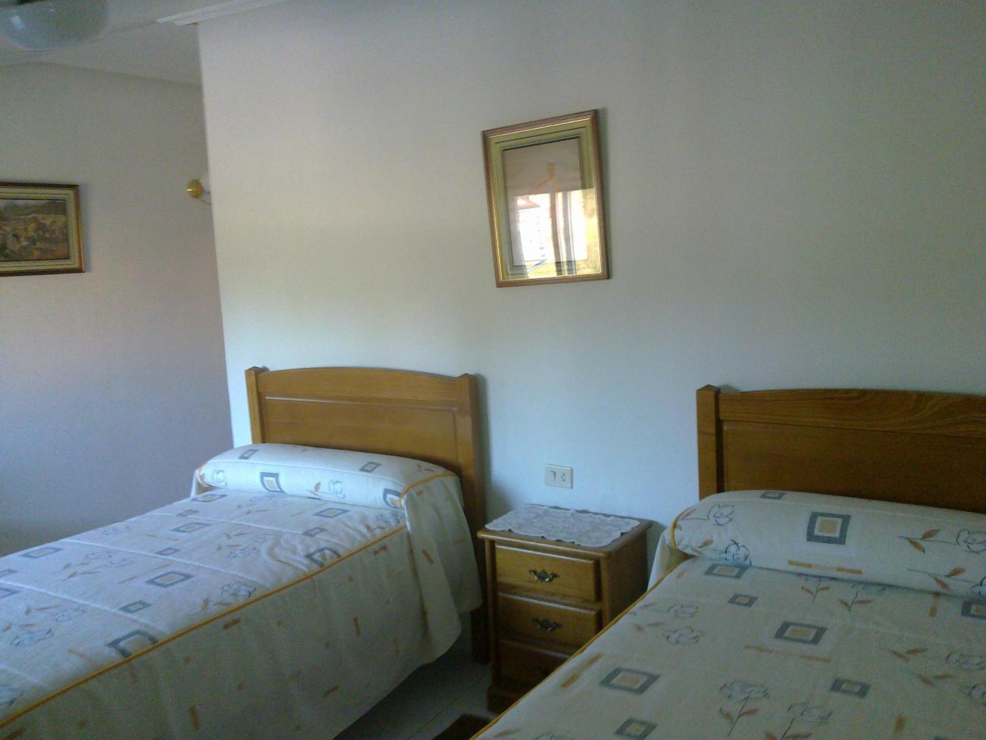 Hostal Sequeiros Сан-Сиприан-де-Виньяс Экстерьер фото