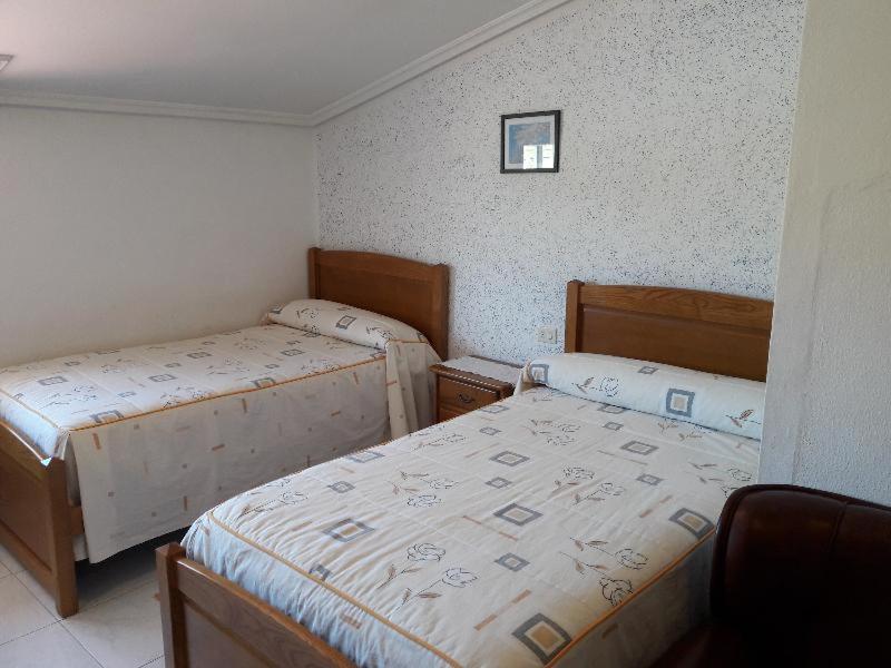 Hostal Sequeiros Сан-Сиприан-де-Виньяс Номер фото
