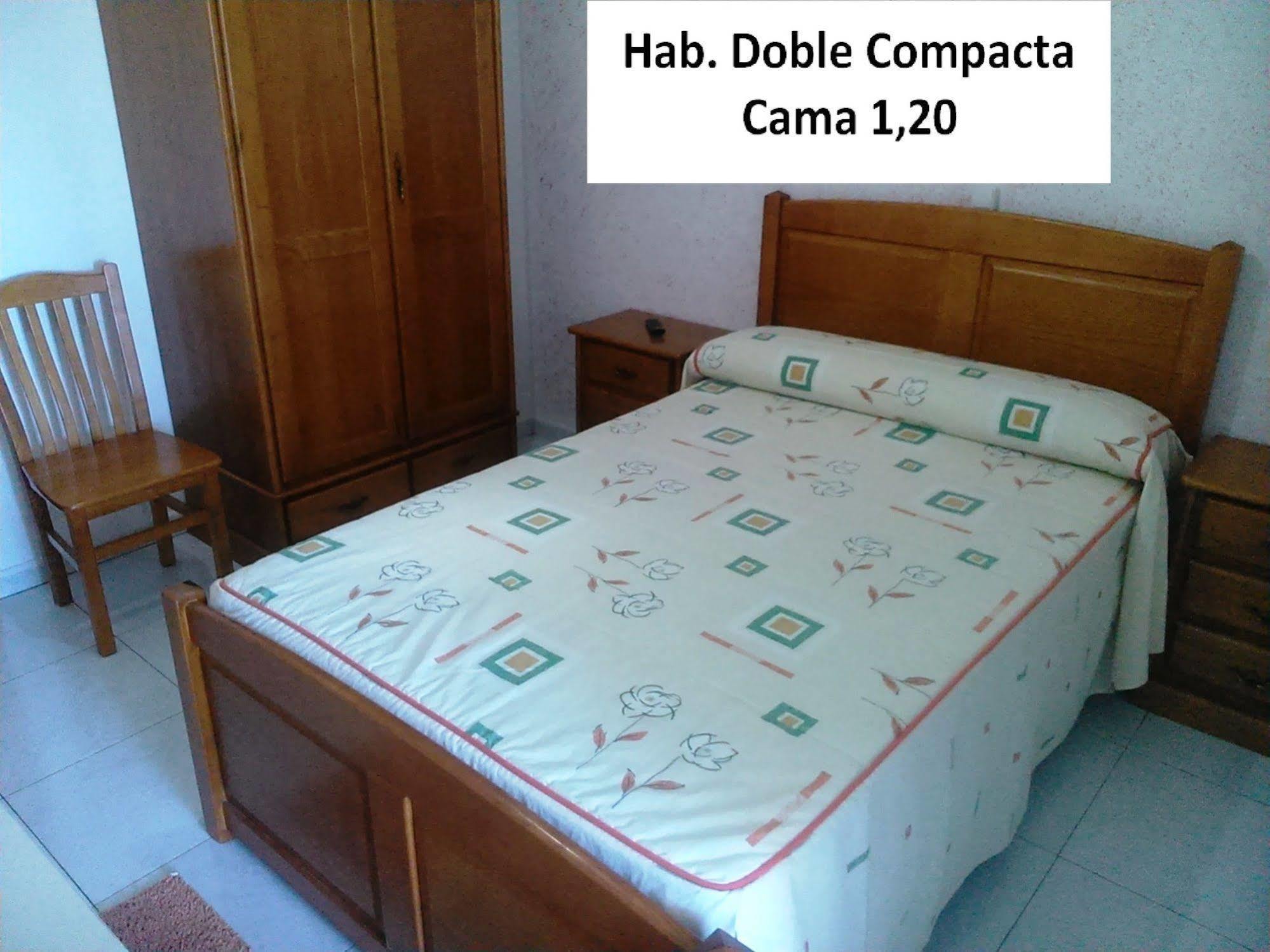 Hostal Sequeiros Сан-Сиприан-де-Виньяс Экстерьер фото